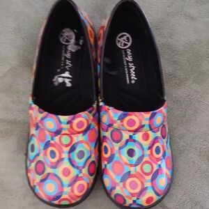 Easy Street Multicolor Ladies Shoes Sz 8.5